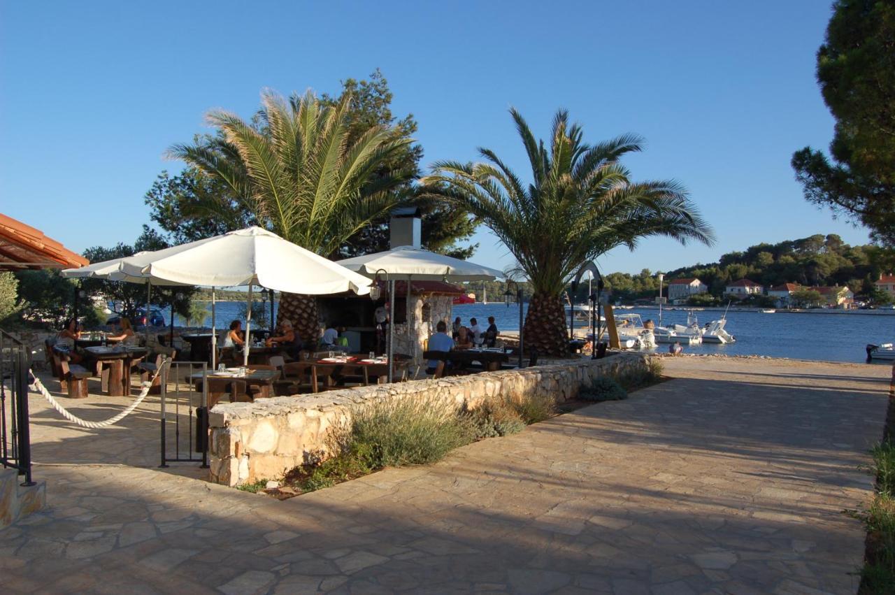 Gorgonia Suites In Verunić מראה חיצוני תמונה